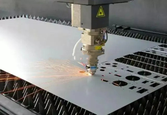 Horizontal Wavelength Fiber Laser Cutting Machine High Speed 120m/Min